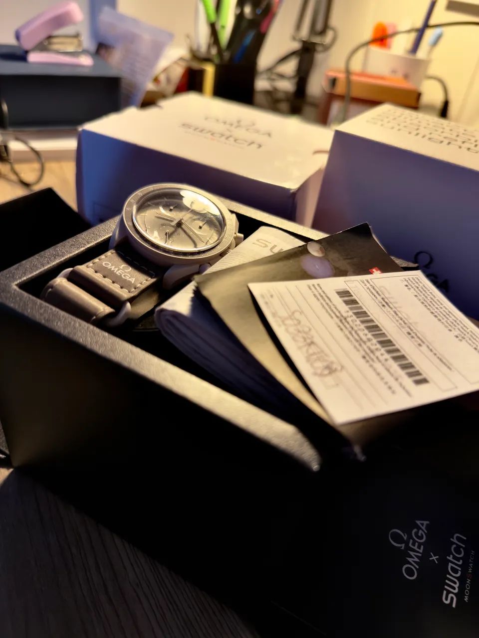 OMEGA The Moon Watch アクリルパネル　非売品 OMEGA x SWATCH MOONSWATCH MISSION TO EARTH DESERT - Acessórios