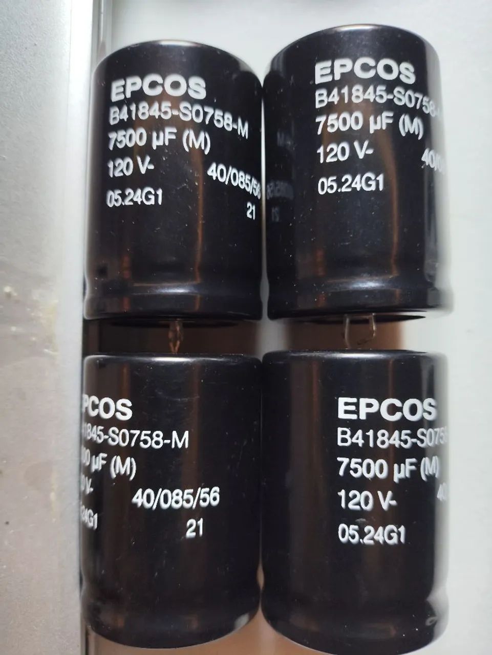 4 capacitores 7.500 x 120V