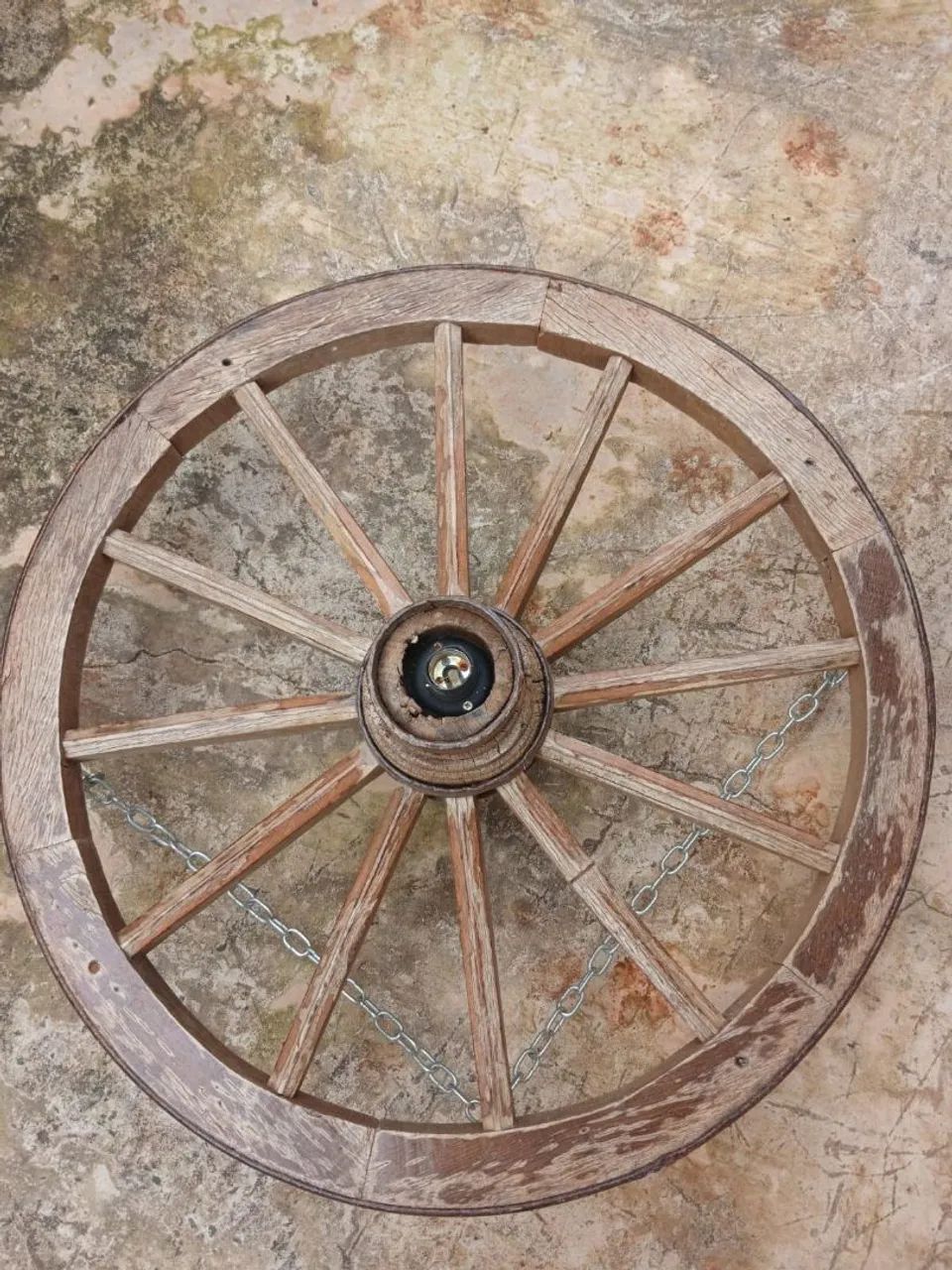 Roda luminária de carroça-Estilo Rústico  - Foto 5