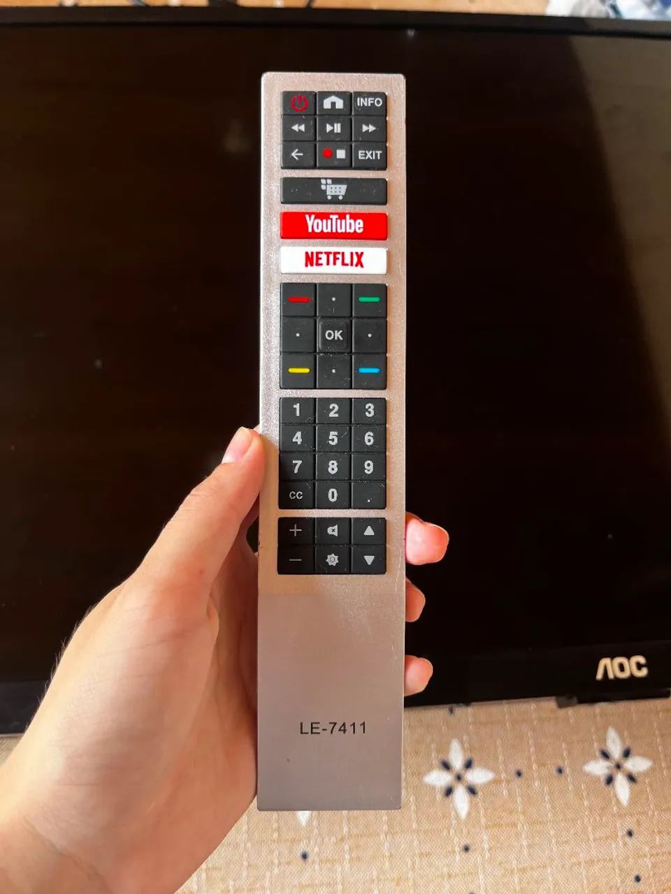 Vendo tv smart 32 polegada funcionando perfeitamente. - Foto 5