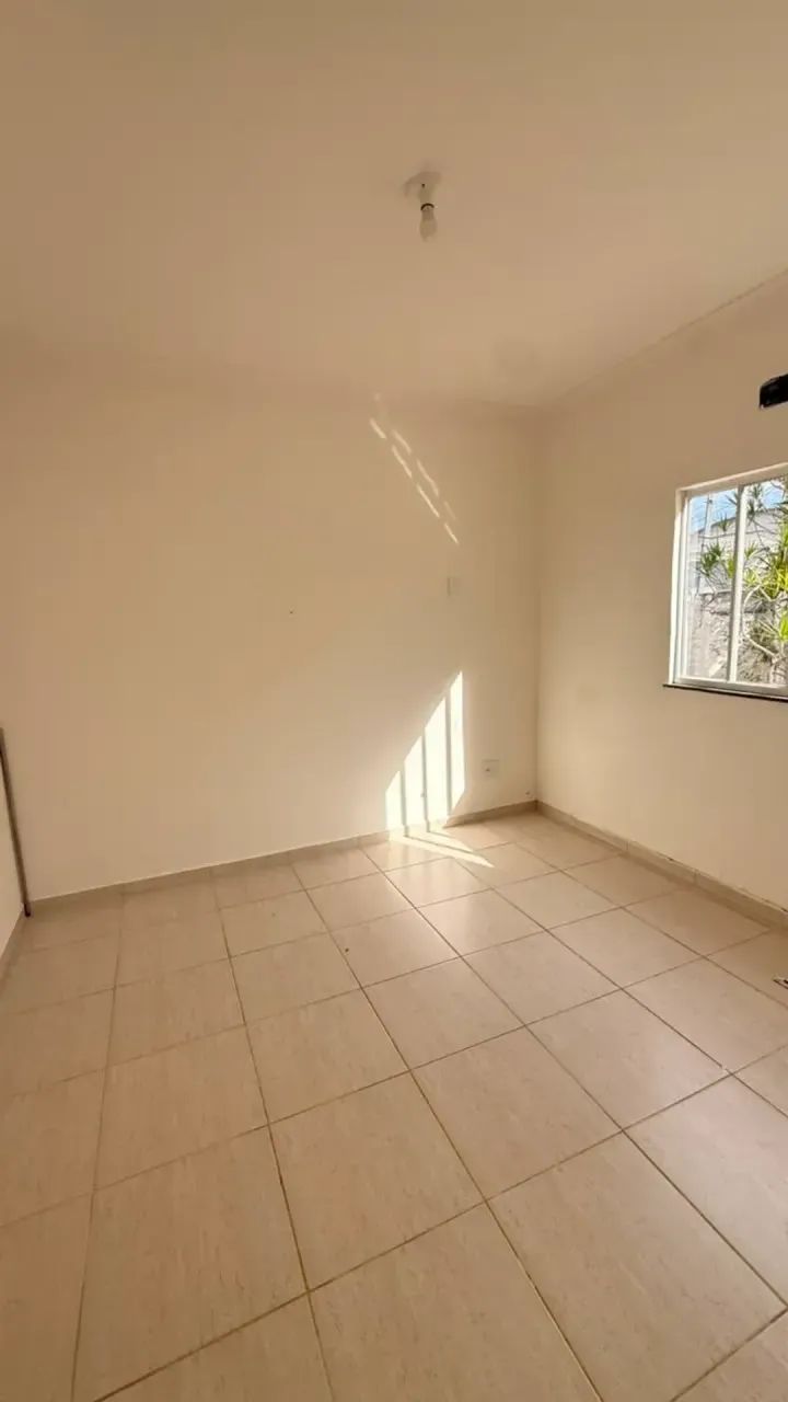 Casa com 3 quartos, garagem e quintal grande - Foto 5
