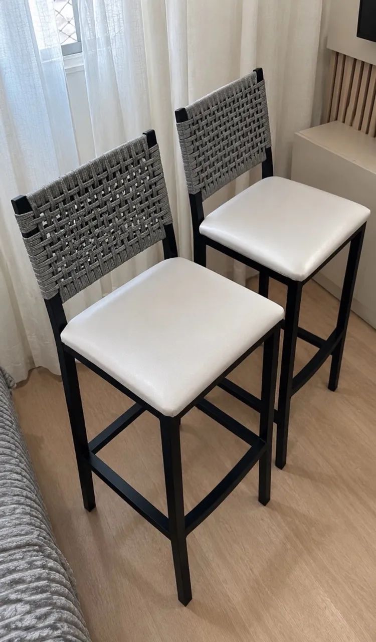 Banquetas com assento e encosto telinha - Foto 2