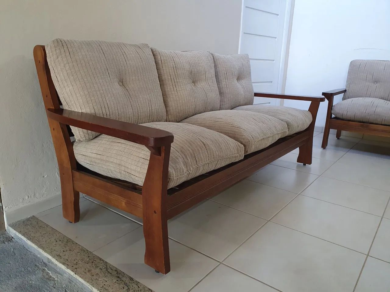 Jogo de sofá de madeira  - Foto 3