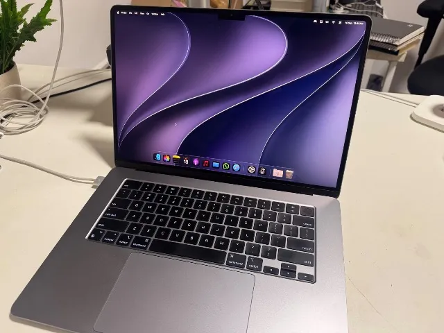 Macbook Air Apple Z18U0LL-A M2 16GB 1TB 15