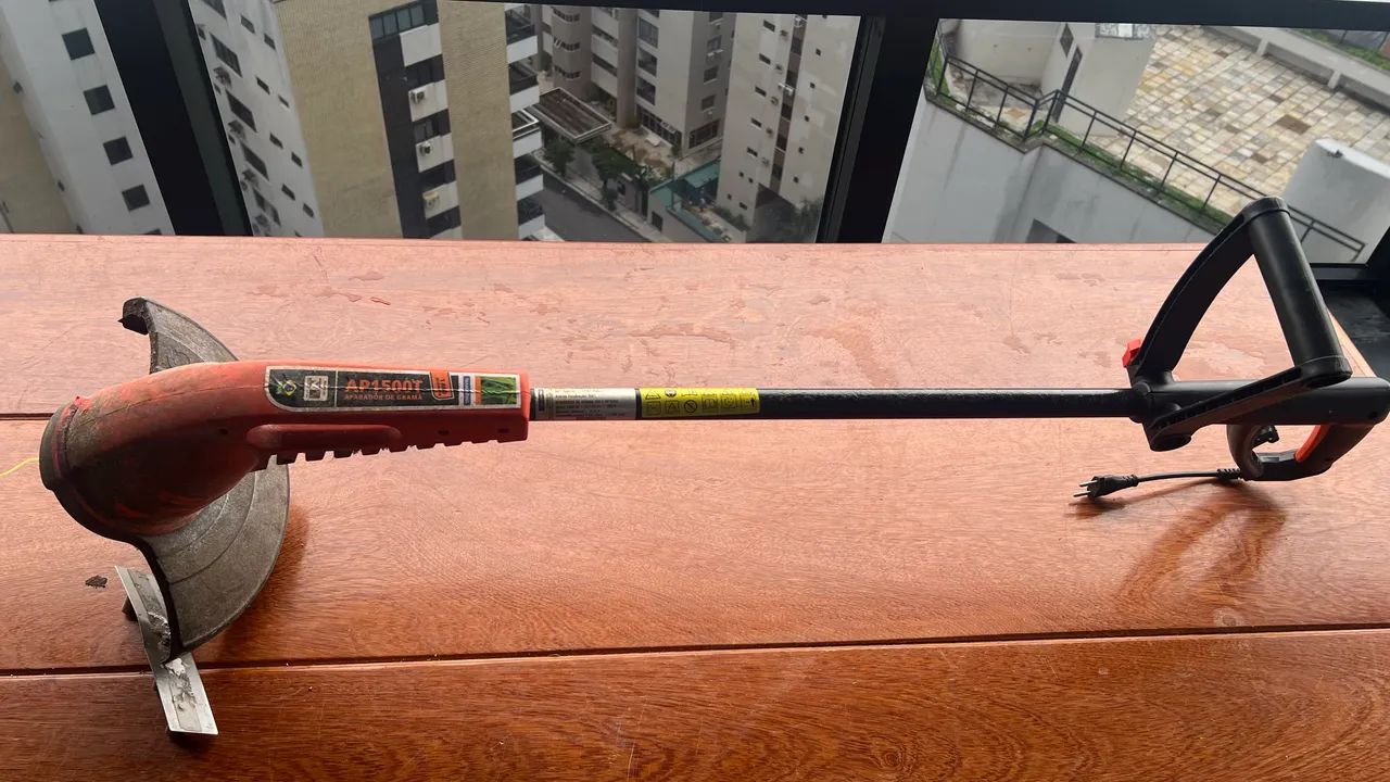 Cortador de Grama Tramontina 