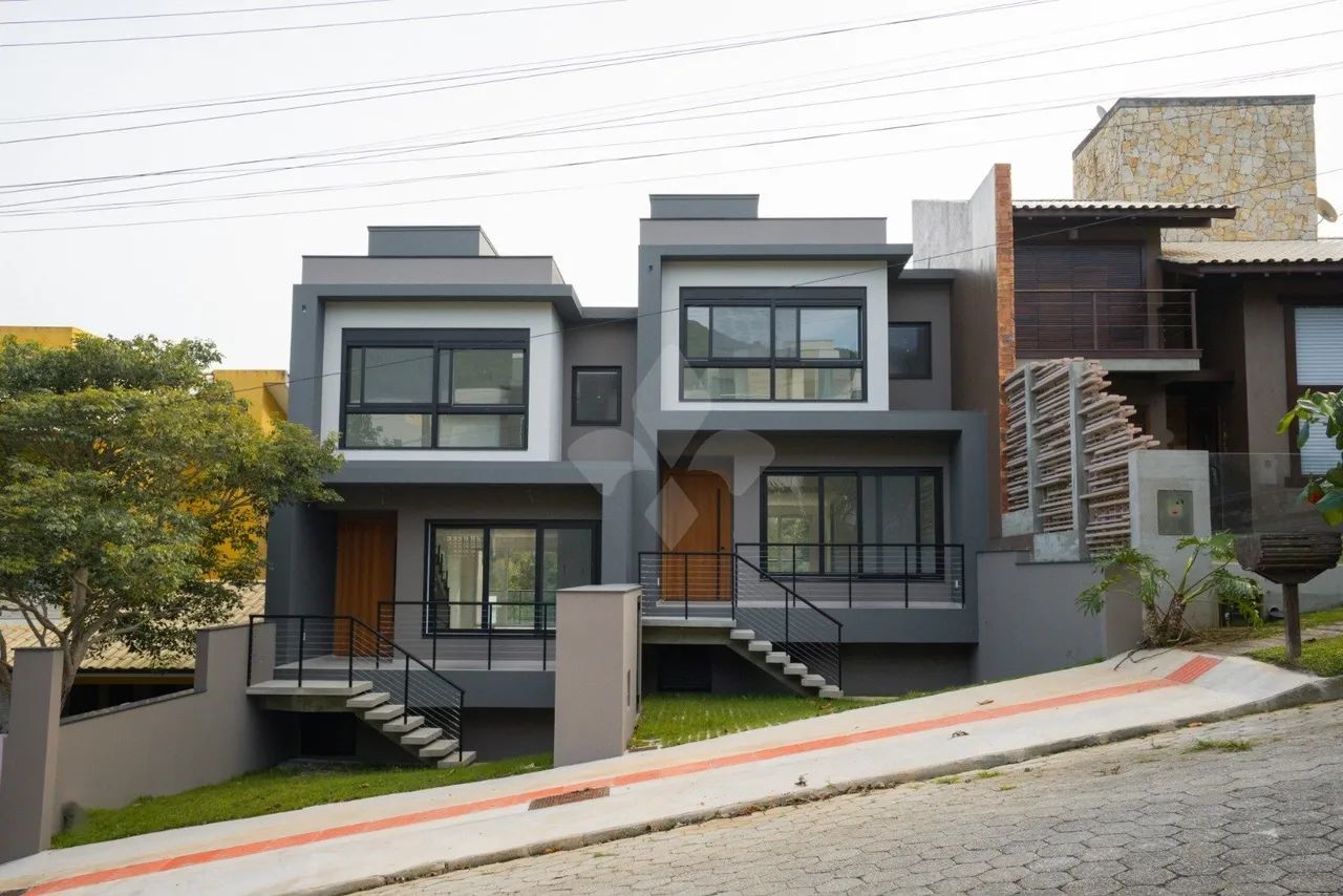 Casa 3 suítes à venda - Panorâmico - Centro/ Garopaba- SC