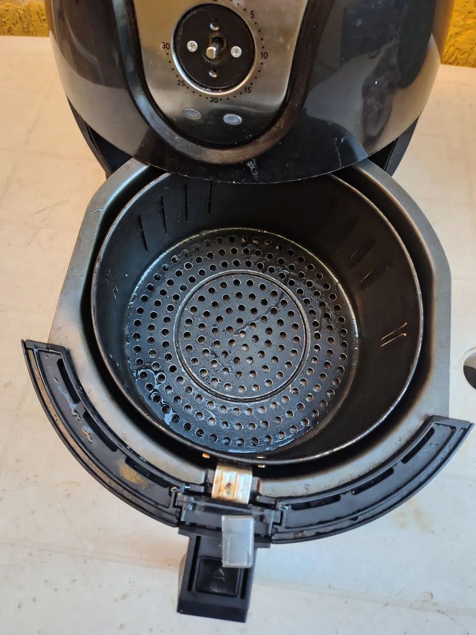 AIR FRYER BRITÂNIA PRÓ SAÚDE (SUCATA / RETIRADA DE PEÇAS) - Foto 3