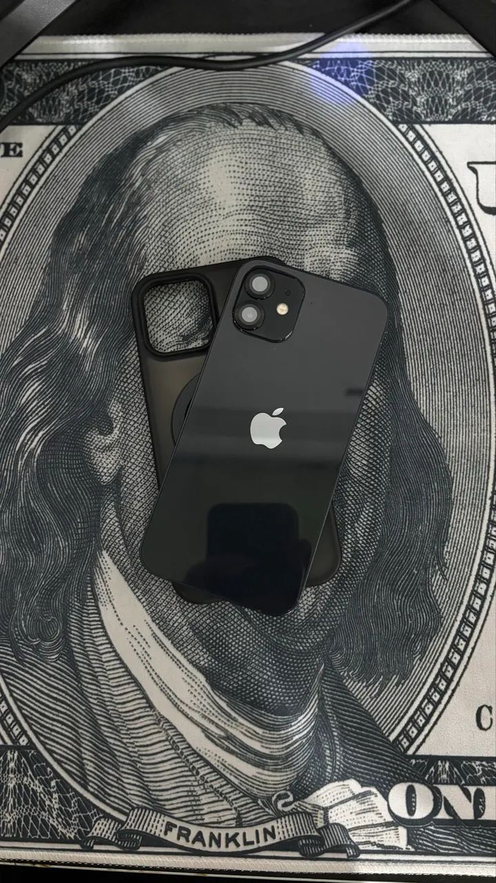 iPhone 12 - 64 GB - Foto 2