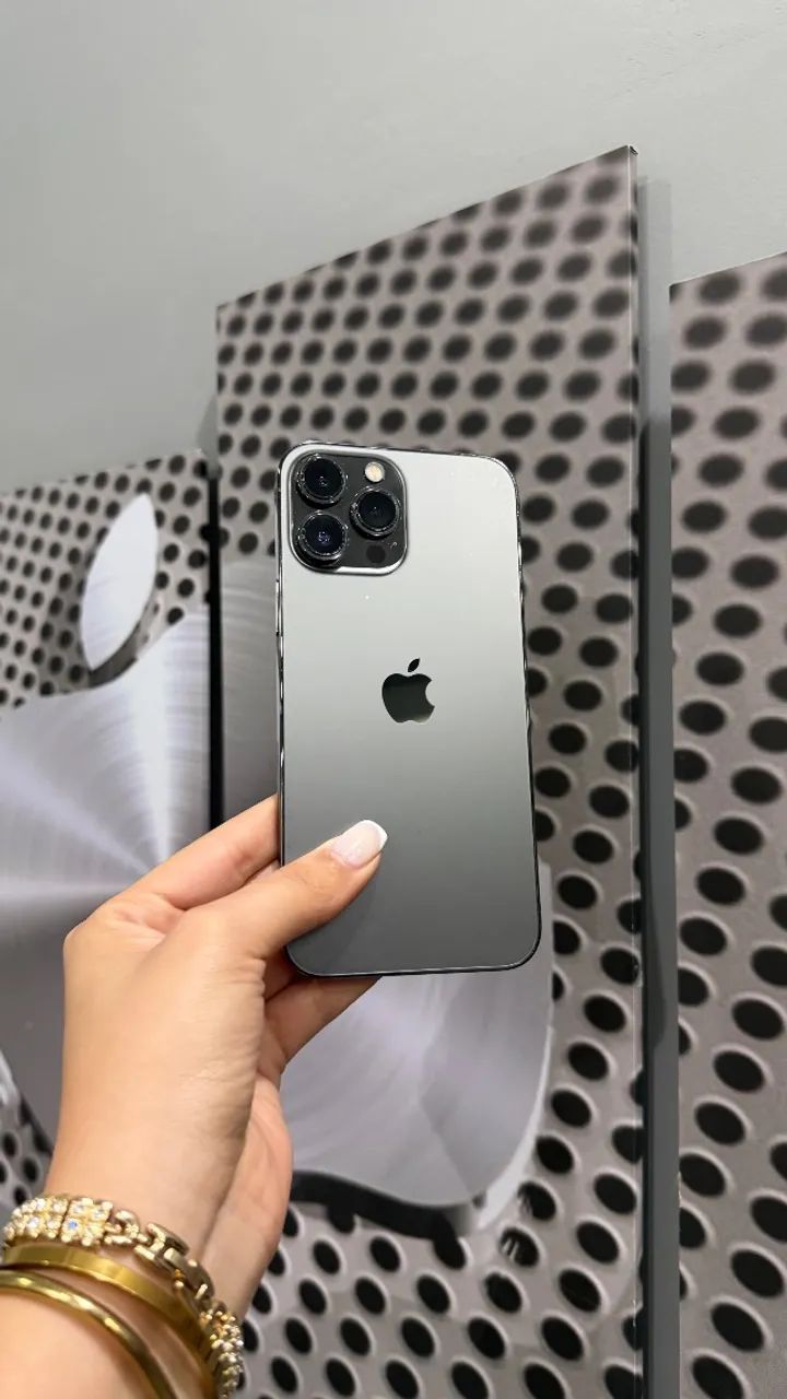 13 Pro Max Preto 128 GB seminovo 