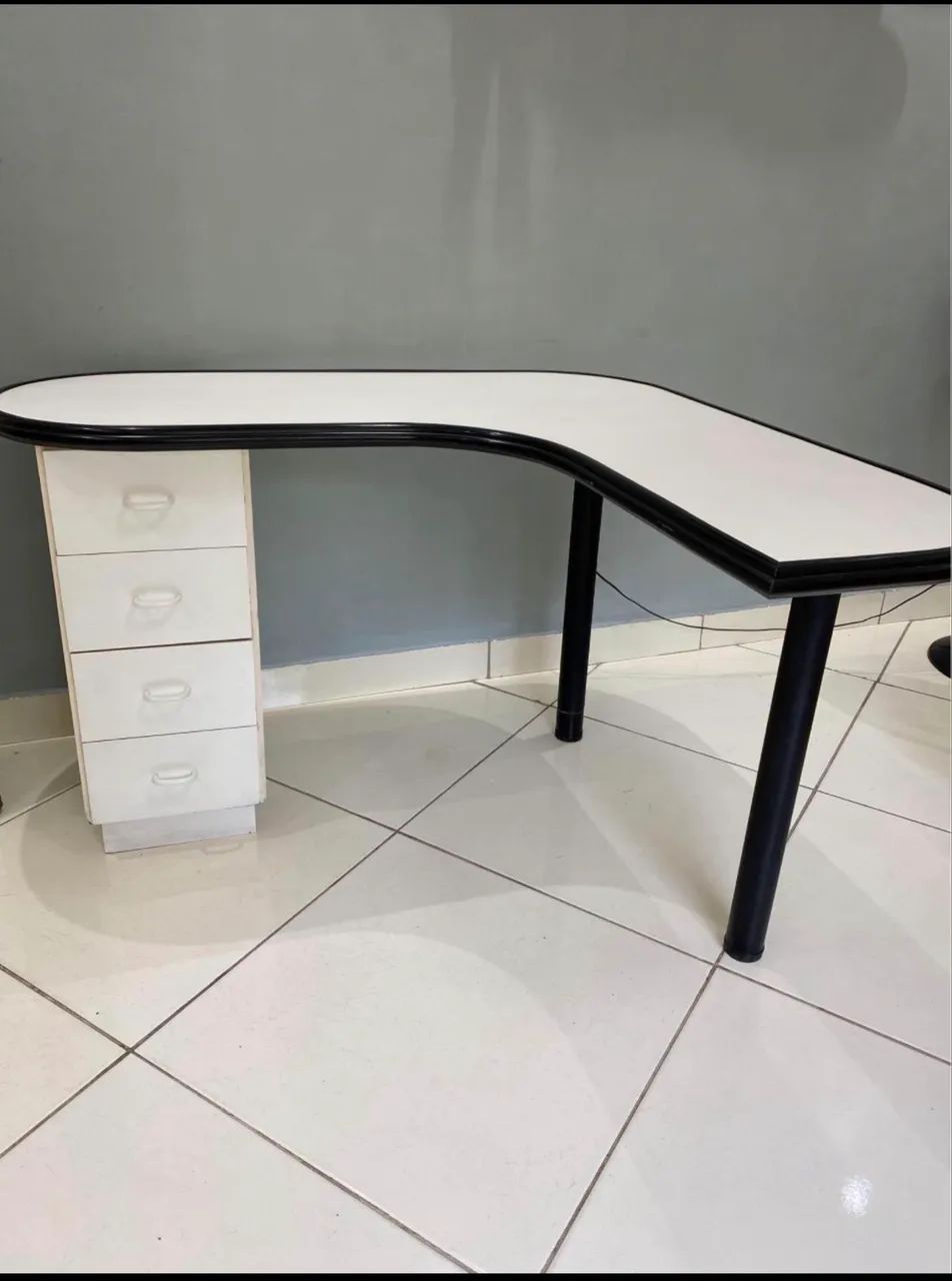 Mesa de escritório escrivaninha em L , com gavetas  - Foto 4