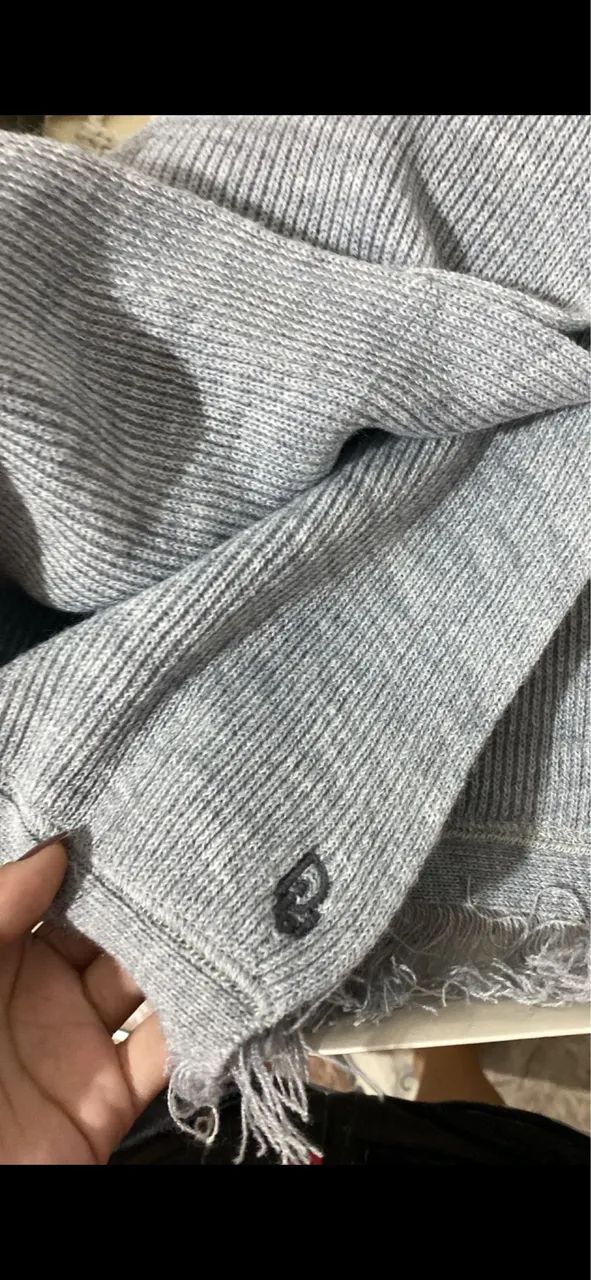 Cachecol Cinza - Estilo Clássico e Confortável