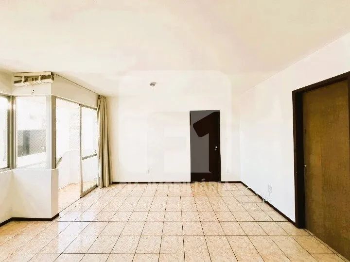 Apartamento de 3 dormitórios à venda na Carvoeira