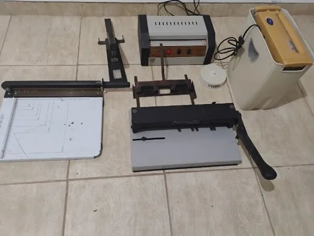 Quite mini encadernadora e plastificadora de documentos 427578138338928642