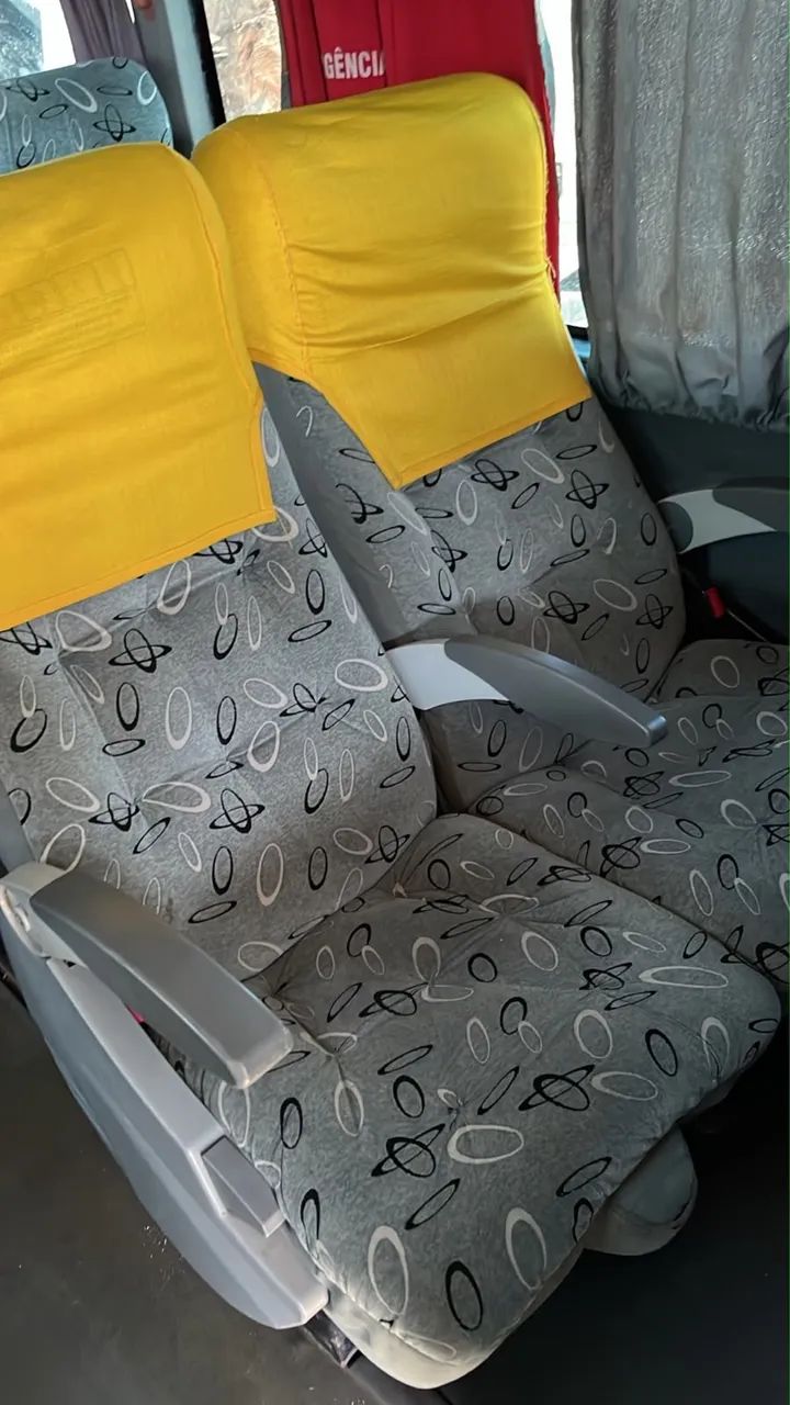 BANCOS DE ÔNIBUS / G6