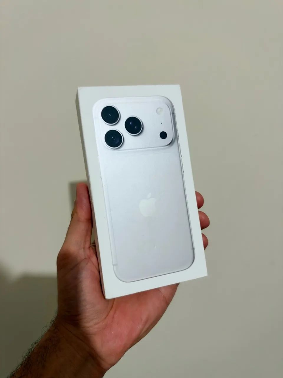 iPhone 18 pro 256Gb Silver LACRADO  - Foto 2
