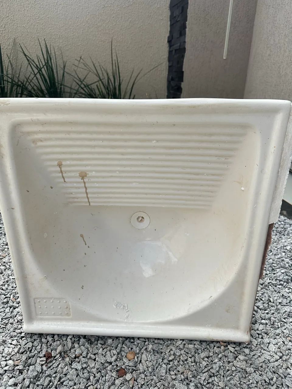 Tanque para lavanderia em perfeito estado