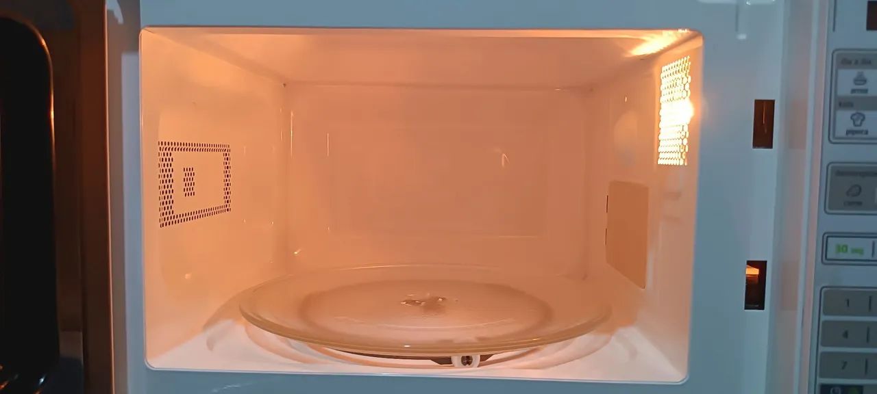 Microondas Midea 20 litros  - Foto 4