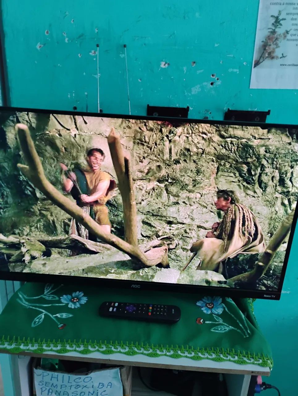 TELEVISÃO 32 POLEGADAS AOC SMART FUNCIONANDO COM CONTROLE  - Foto 3