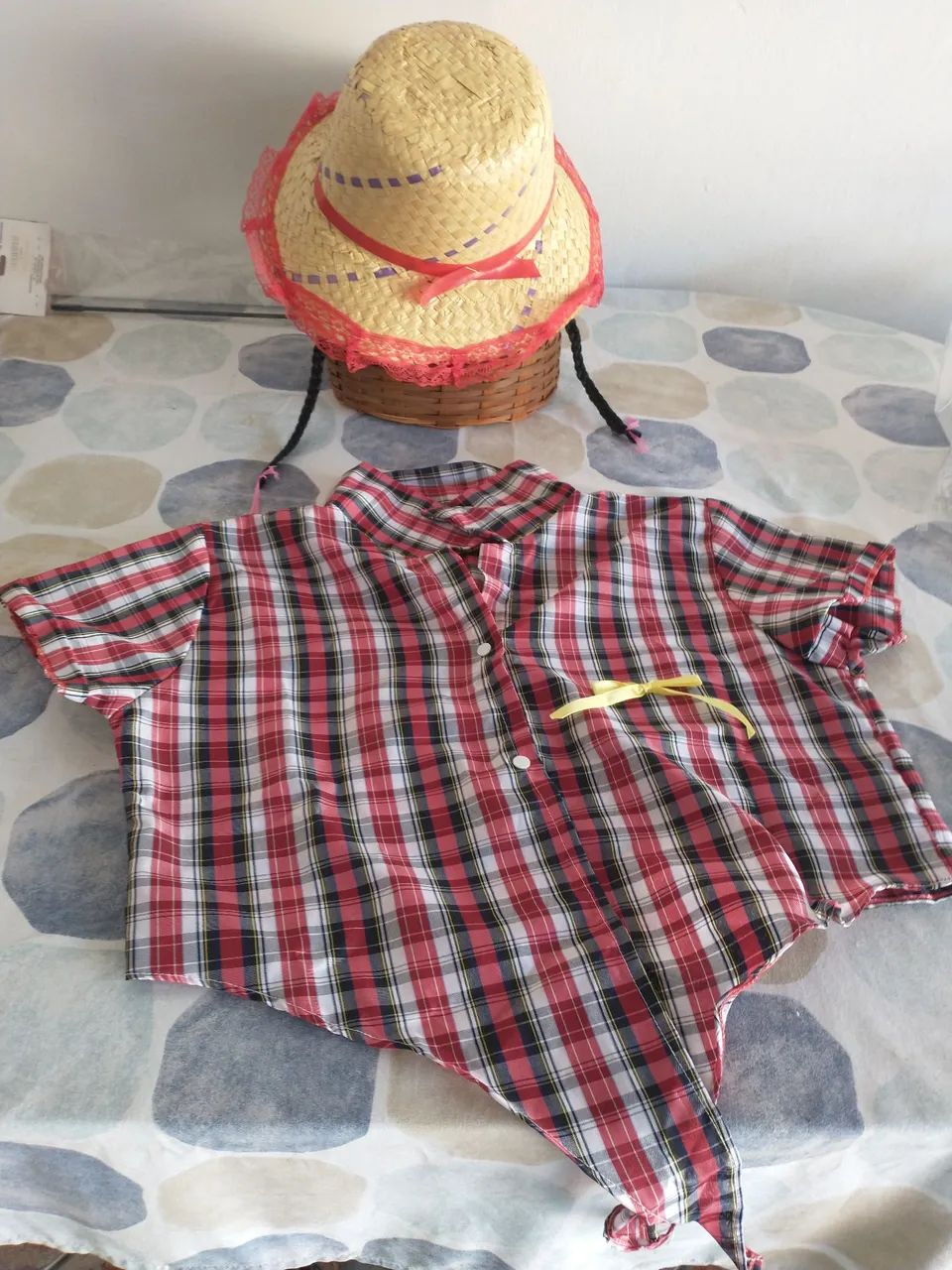Chapéu e camisa 