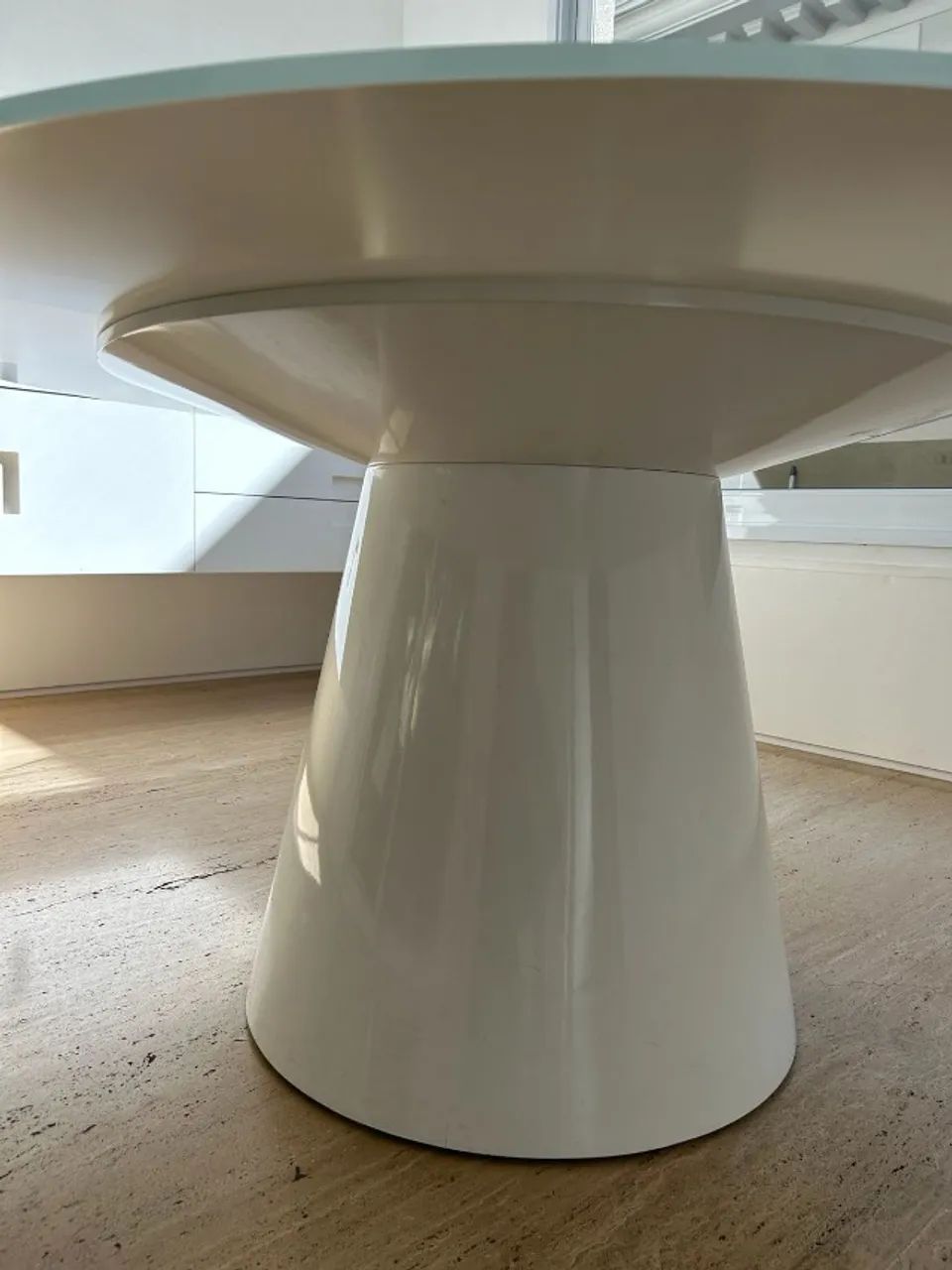 Mesa de Jantar Redonda Laca Branca Breton 1.5m - Foto 2