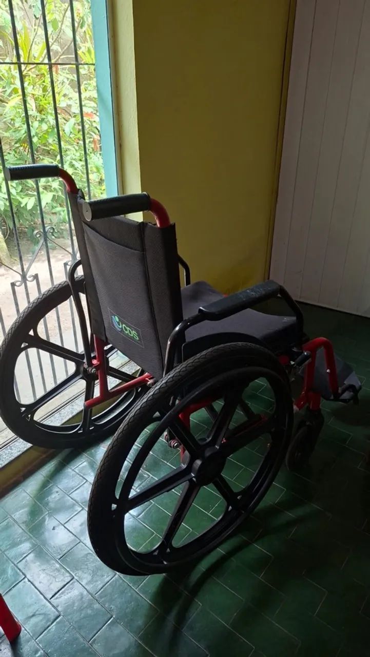 Cadeira de rodas - Foto 2