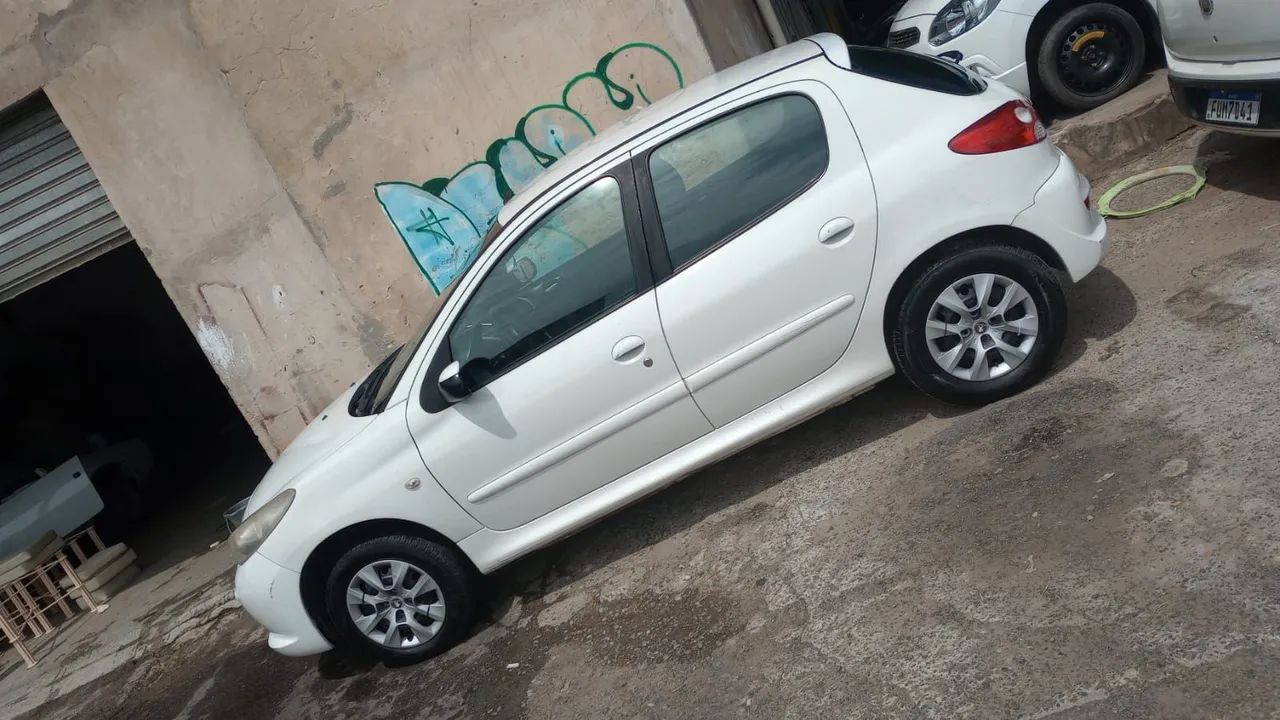 Peugeot 207 2013