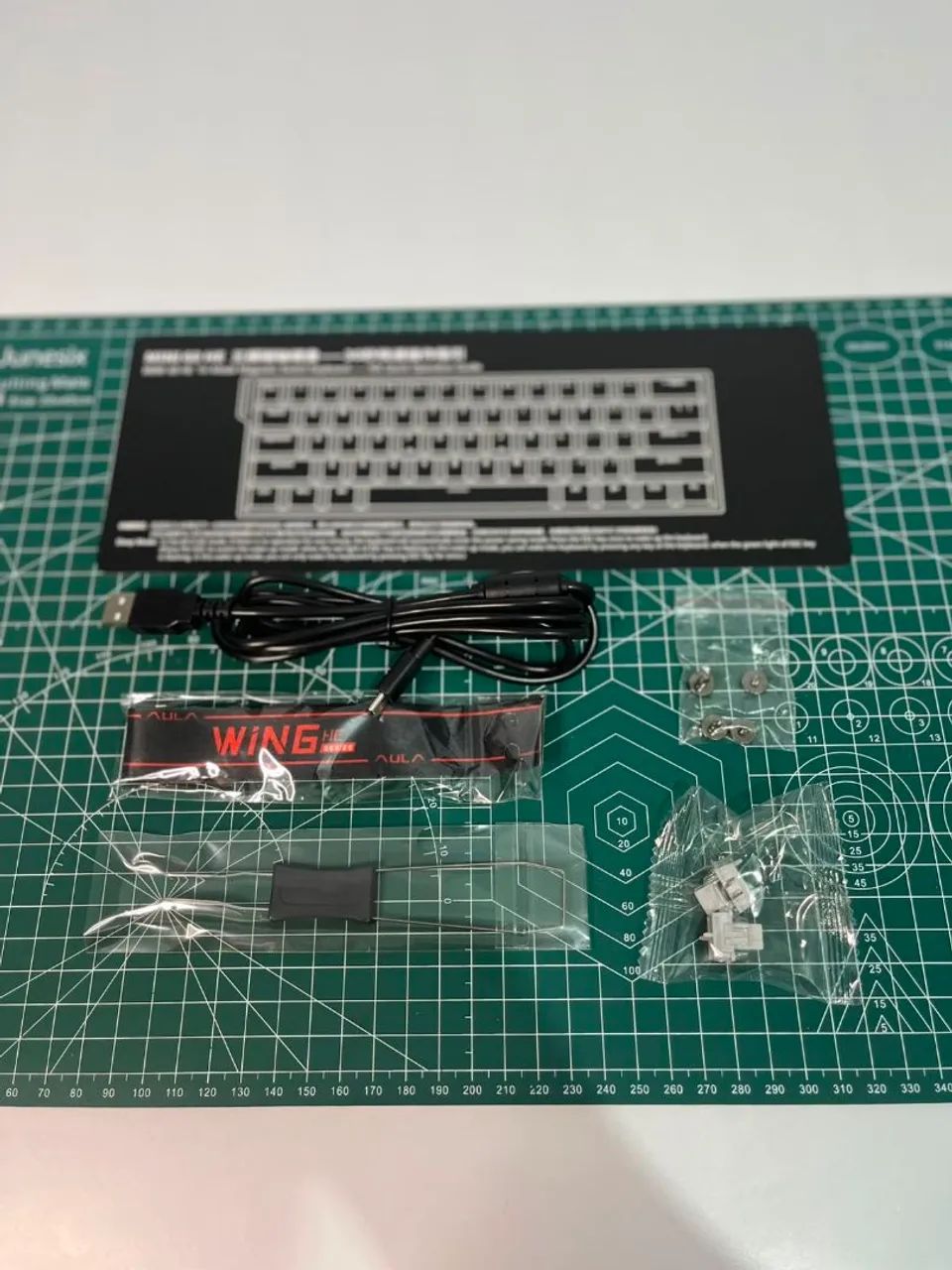 TECLADO MAGNÉTICO AULA WIN60HE? - Foto 2