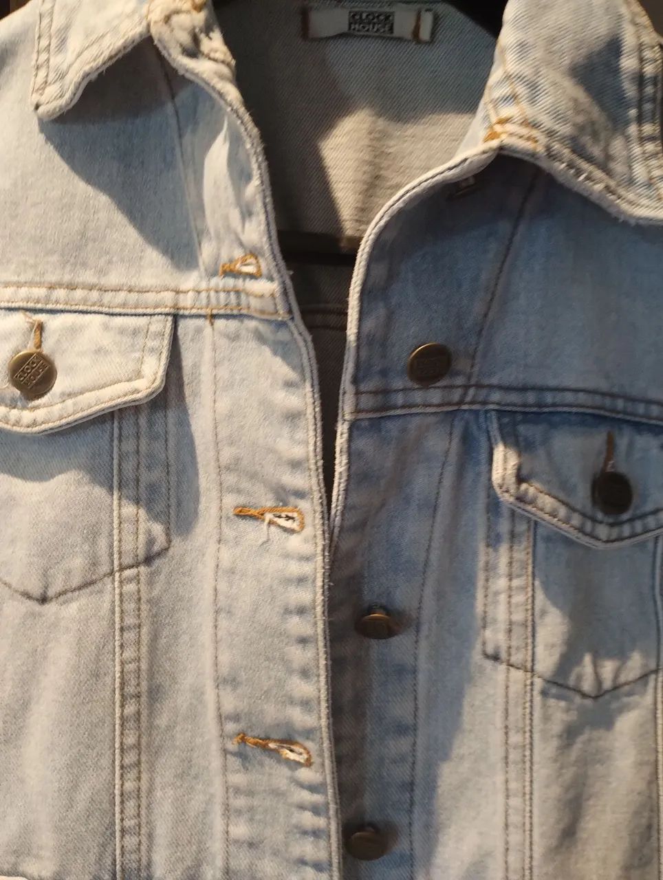 Jaqueta jeans alongada - clock house - P
