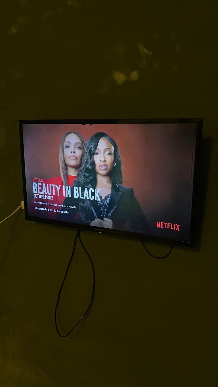 Tv 32 polegadas Panasonic com Wifi/ HDMI em boa condição - Foto 3