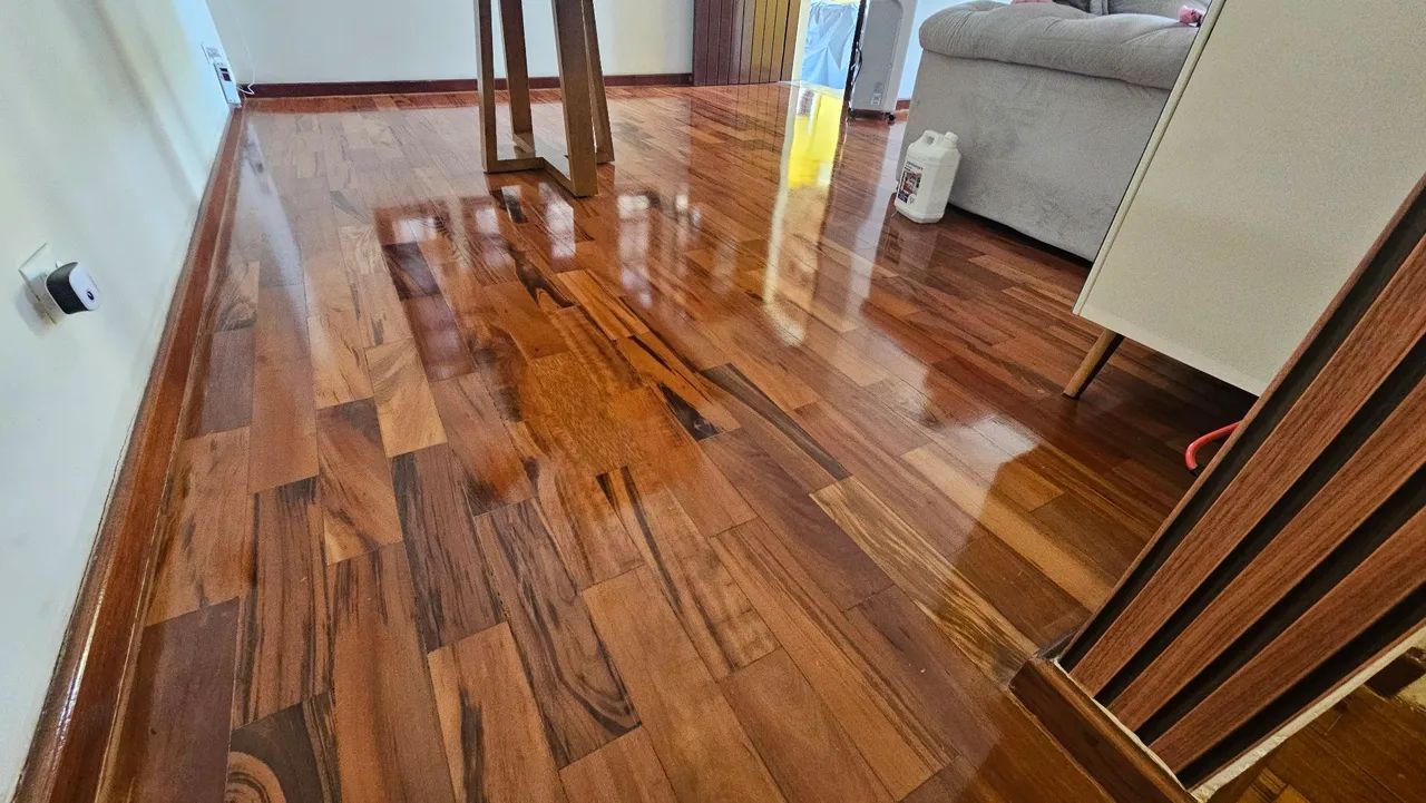 Piso de Madeira Muiracatiara + Rodapés (Brinde) - Já Retirado - Foto 4