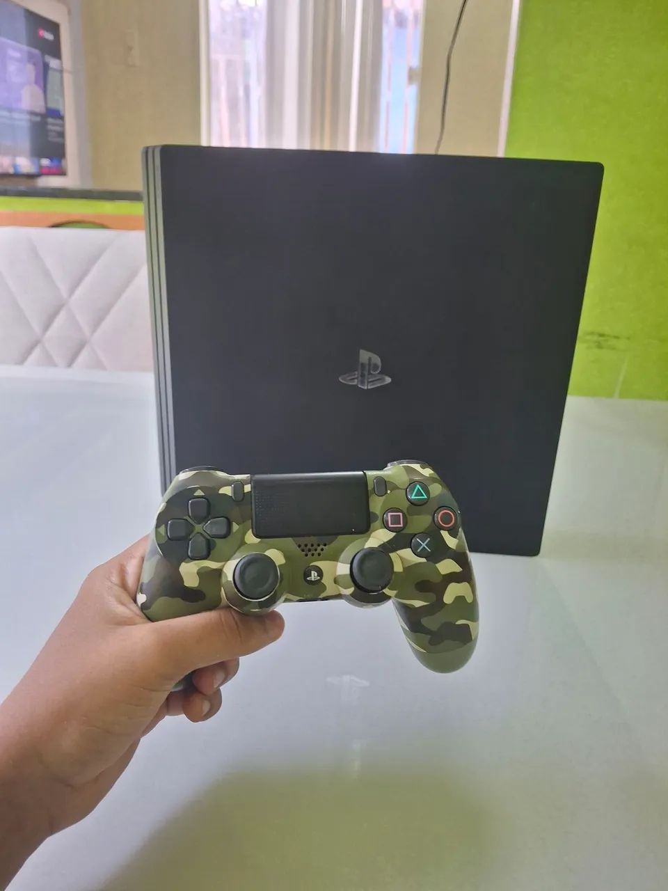 PS4 PRO 1TB - Foto 3
