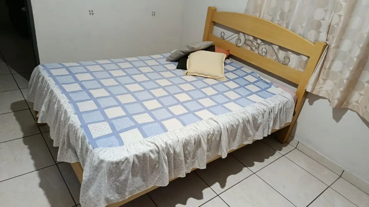 Cama de casal com colchao