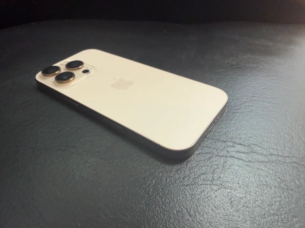 iPhone 16 Pro - Foto 2