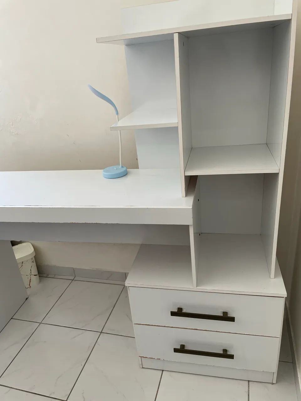 Mesa de estudos branca  - Foto 4