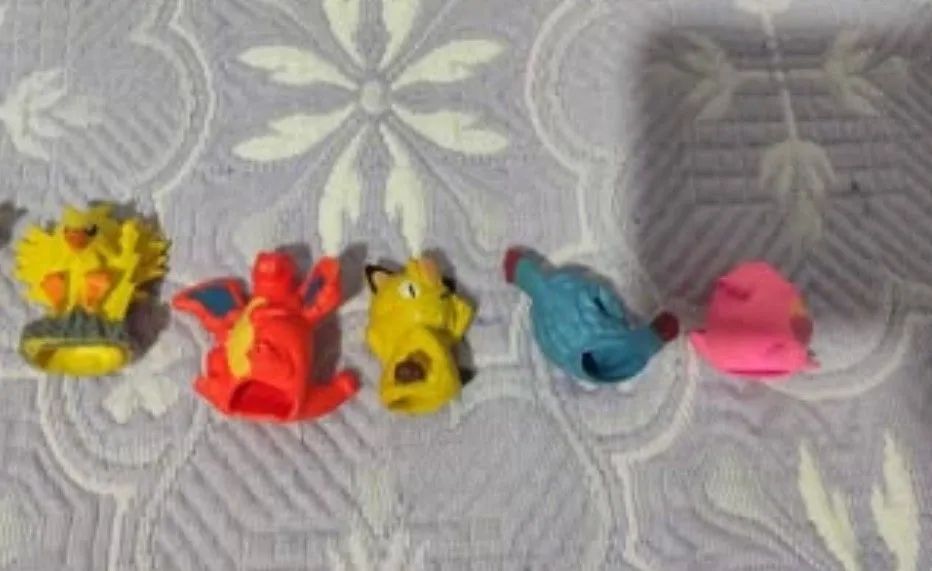 Miniatura pokémon de dedo com 5 bonecos - Foto 3