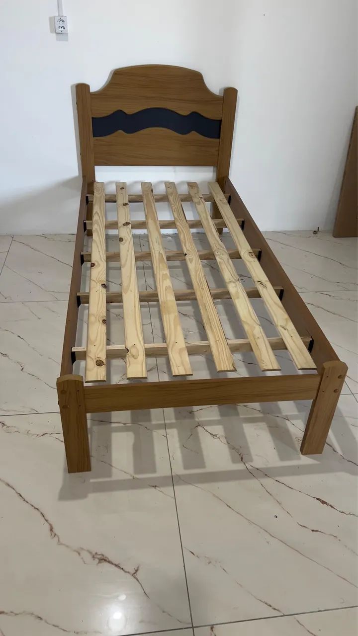 CAMA DE SOLTEIRO