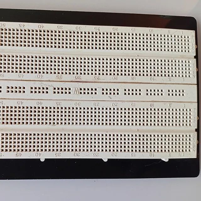 Protoboard Bb-2t1d-01 Bornes Breadboard 1380 Pontos  - Foto 5