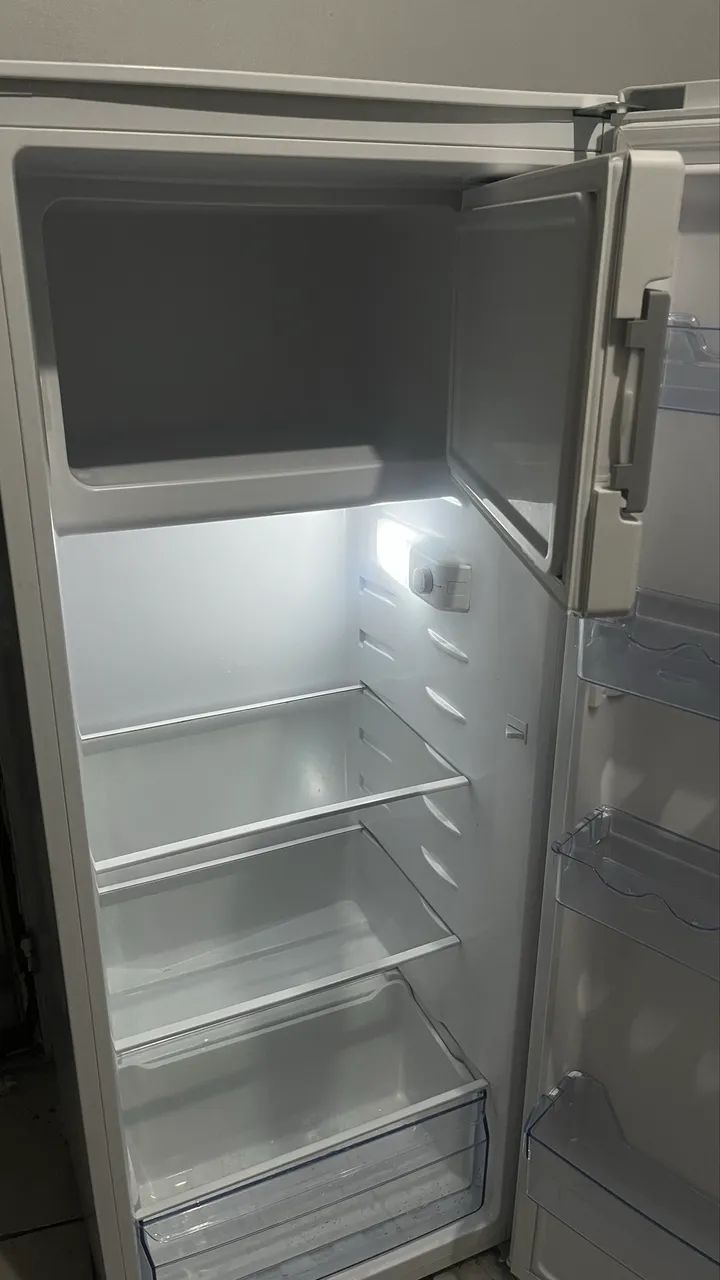 GELADEIRA ELECTROLUX - NOVA 