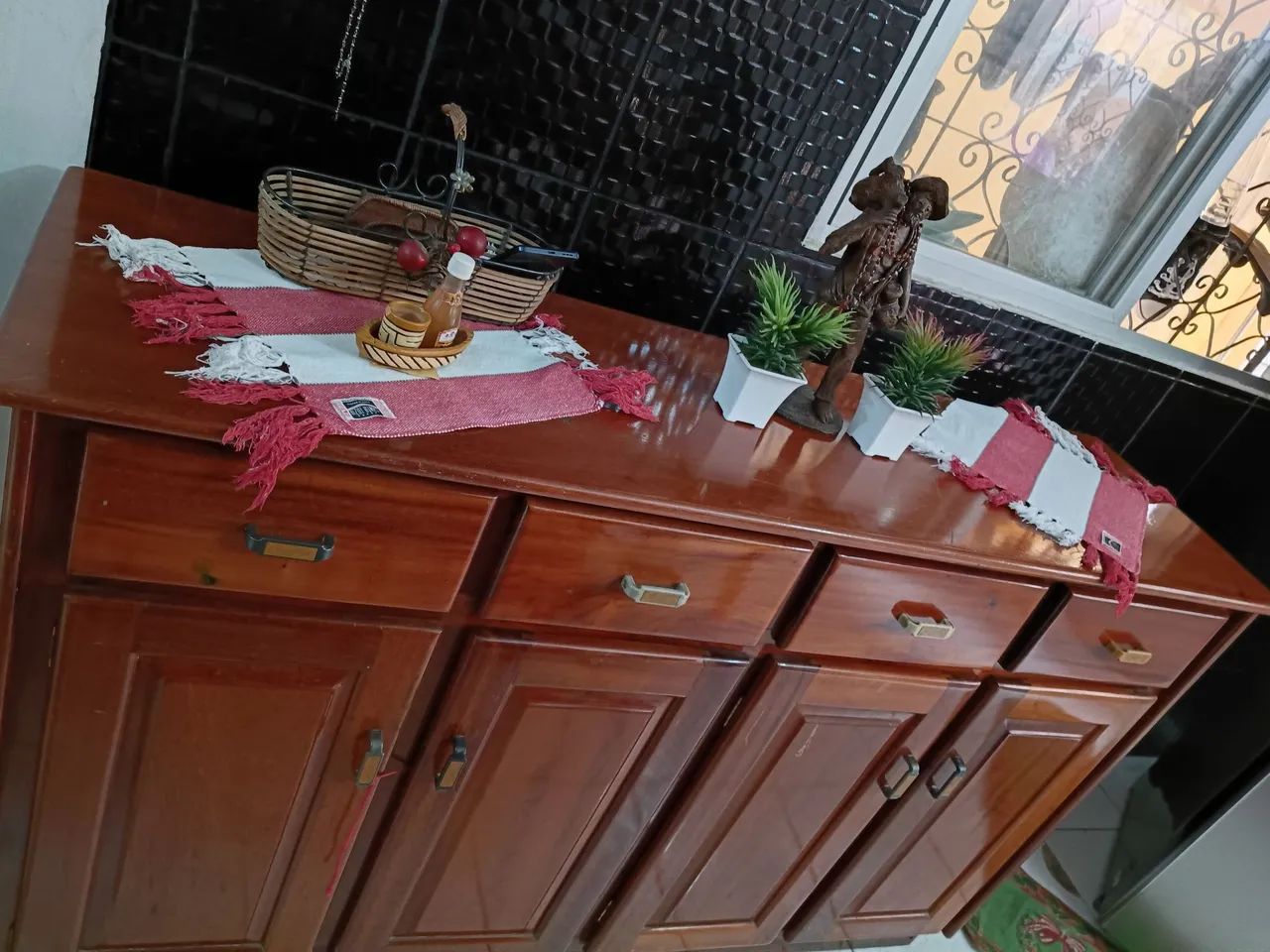 Mesa com 6 cadeiras  - Foto 2