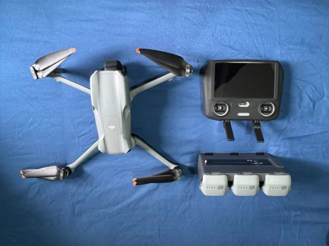 Drone DJI Air 3 Combo com tela NOVO 