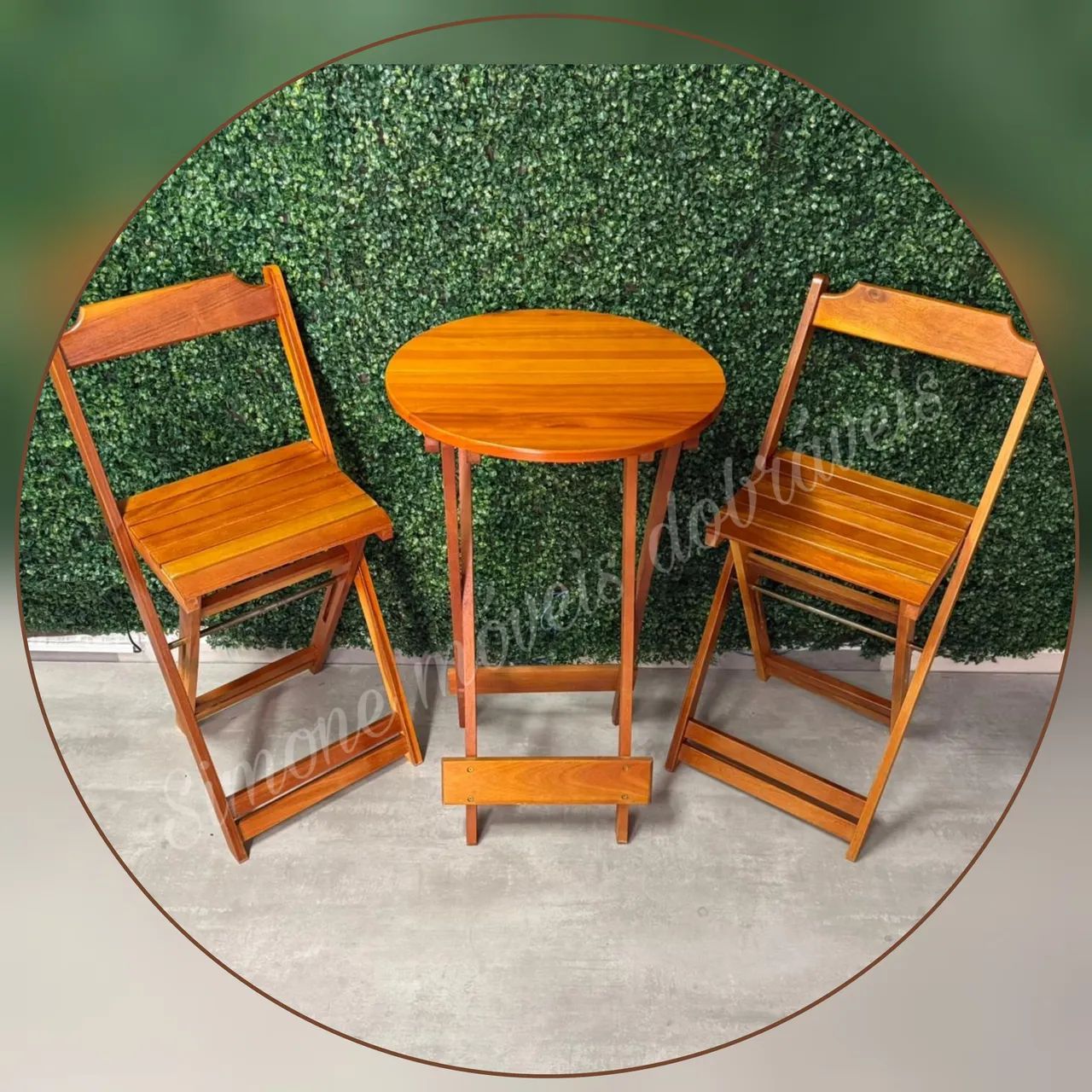 1 mesa Bistrô e 2 bancos dobráveis 