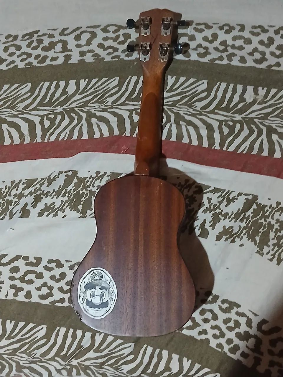 Ukulele usado soprano - Foto 2