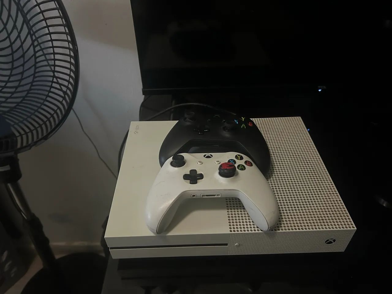 Xbox one 1tb - Foto 2
