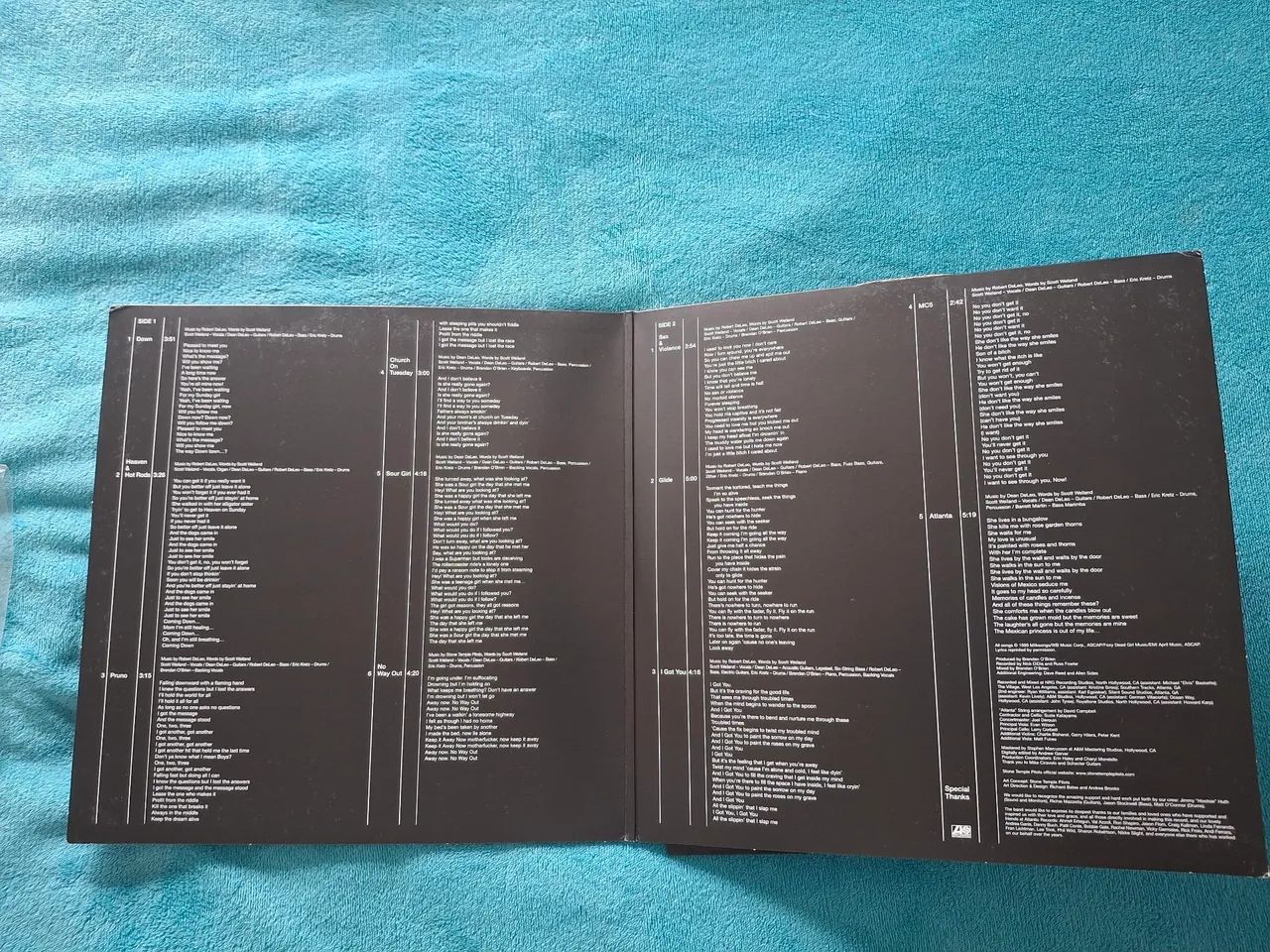 LP Stone Temple Pilots Vinil marmorizado muito novo - CDs, DVDs