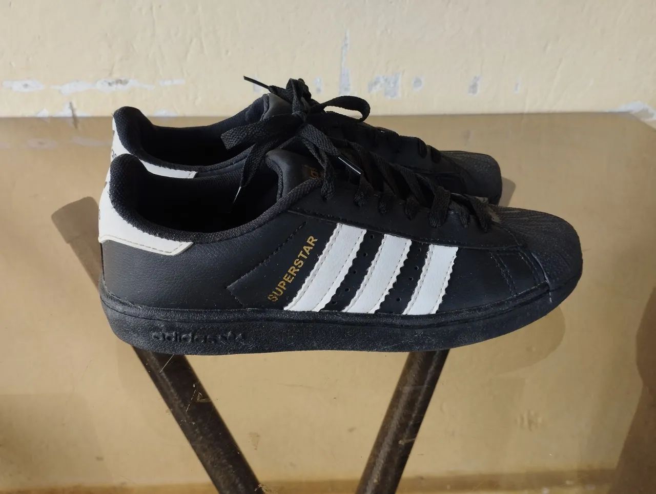 Tênis Adidas superstar