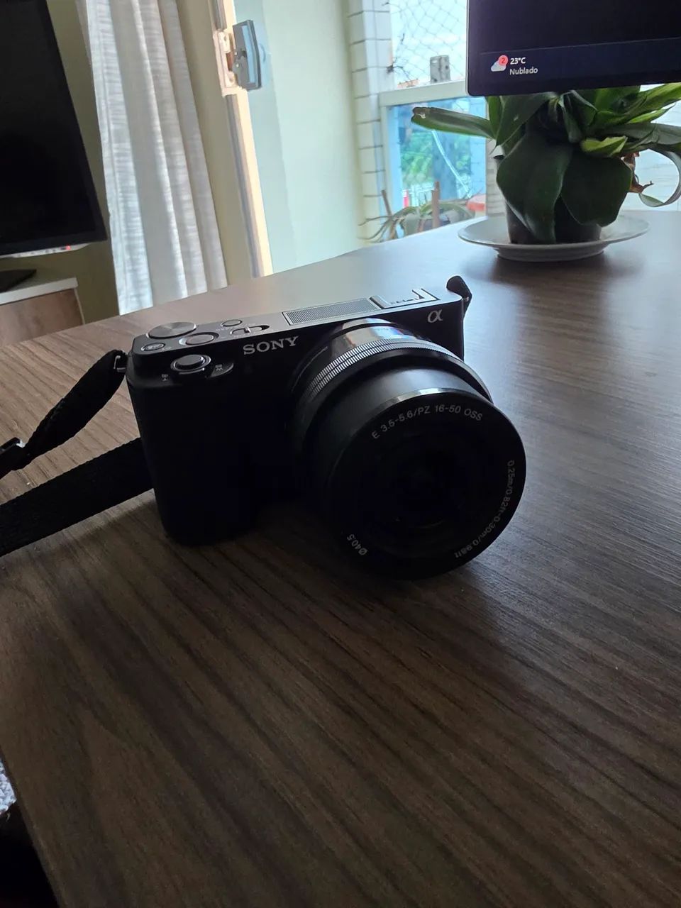 Câmera Sony ZVE-10 - Foto 3