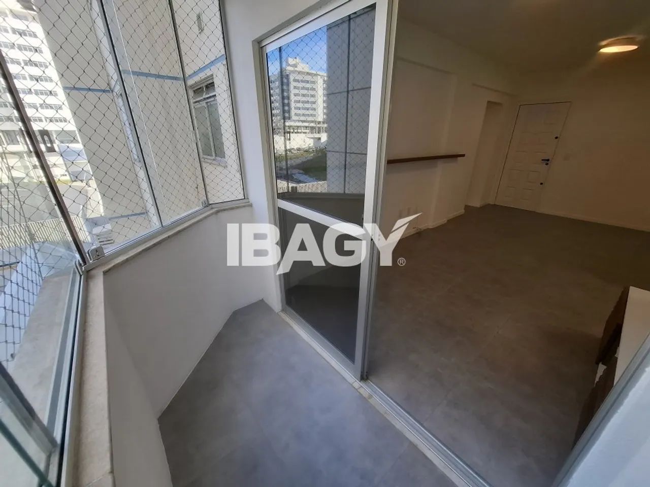 Excelente Apartamento 2 dormitório(s) em Coqueiros - Florianópolis - Foto 4