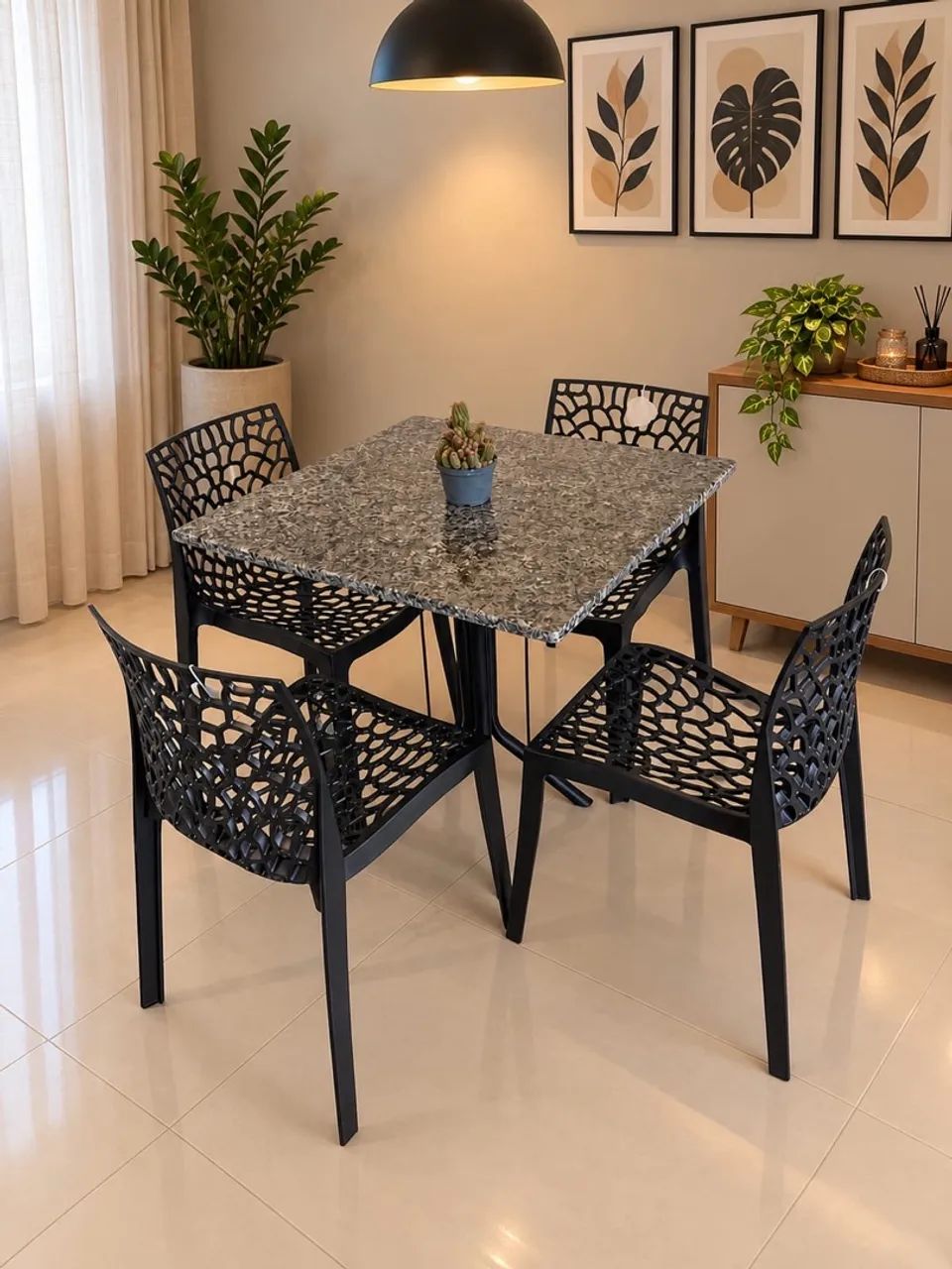 Mesa de jantar nova com 4 cadeiras preço top 