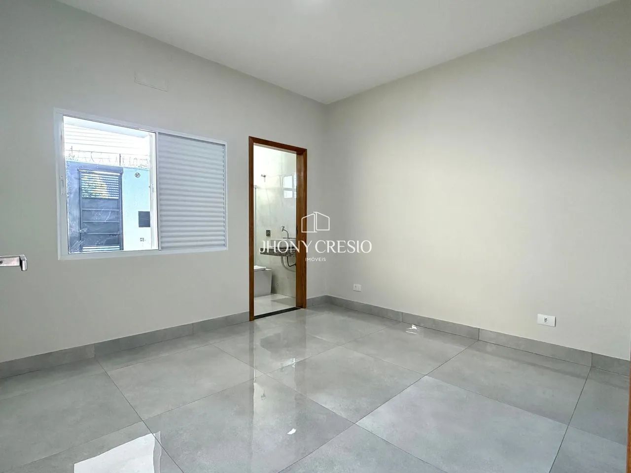 Casa com 3 quartos sendo um suíte. Residencial Tuiuti - Foto 3