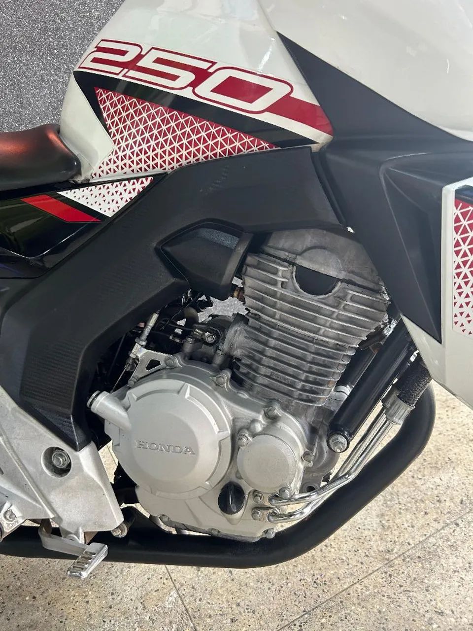 CB TWISTER 250 - Foto 5